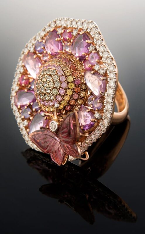 Aakarshan Gems