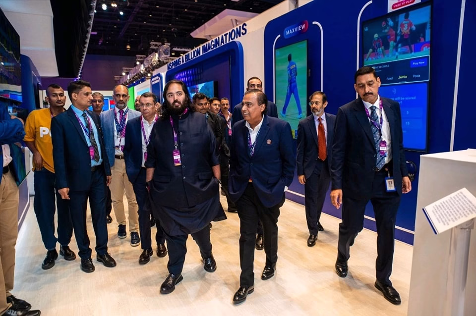 Reliance, WCRC India's Most Powerful Brands Rank 1